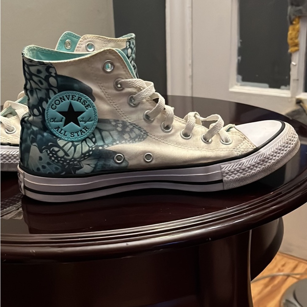 Converse white with blue butterfly